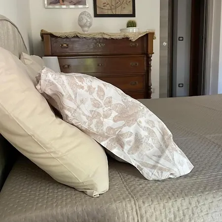 Hele L'angolo Di Elena Feriehus